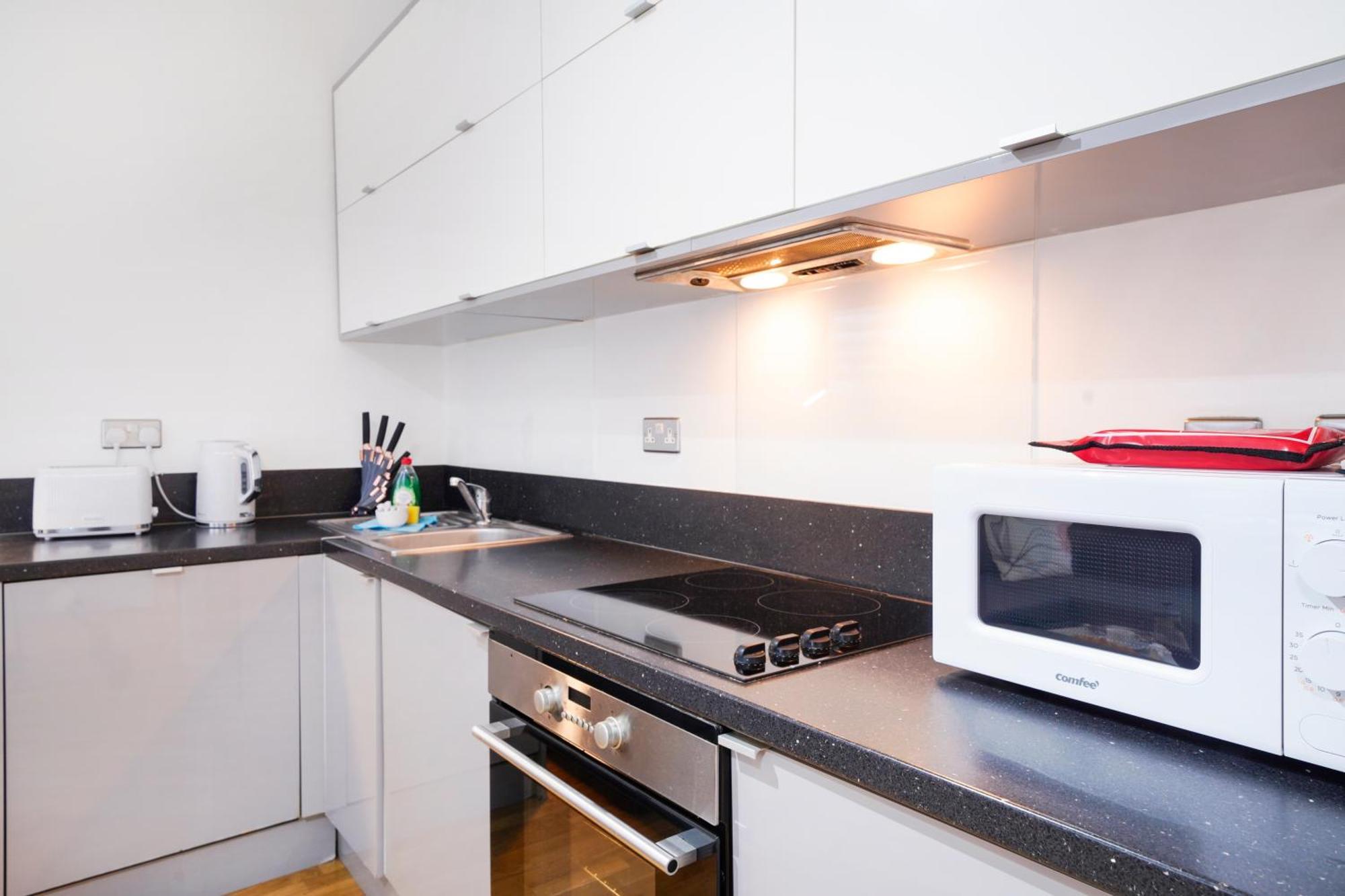 Apt 1, Soho Apartments 1St Floor By Indigo Flats Лондон Экстерьер фото